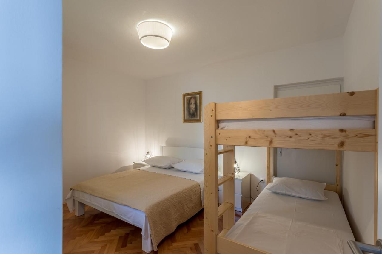 Apartments Drago Kovacic Omiš Exterior foto