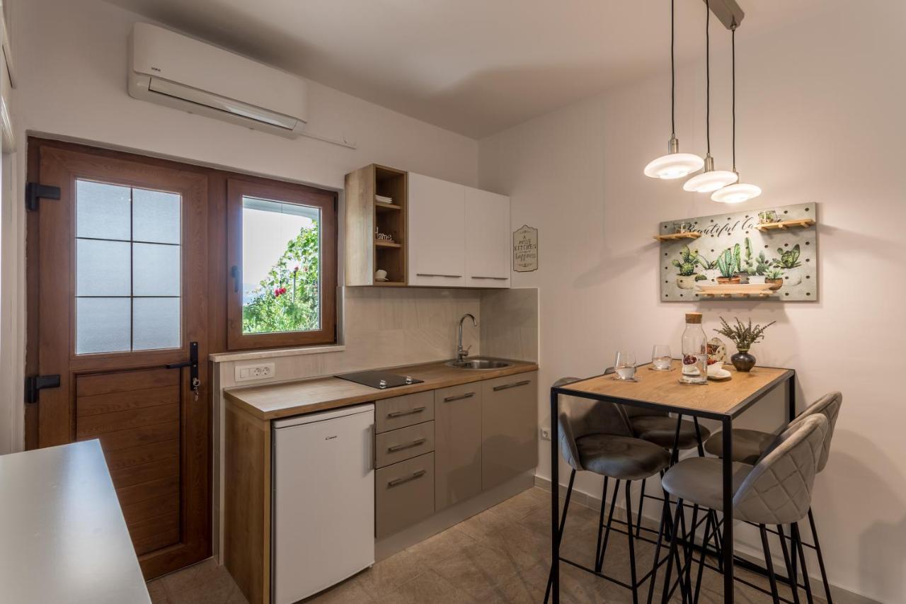 Apartments Drago Kovacic Omiš Exterior foto
