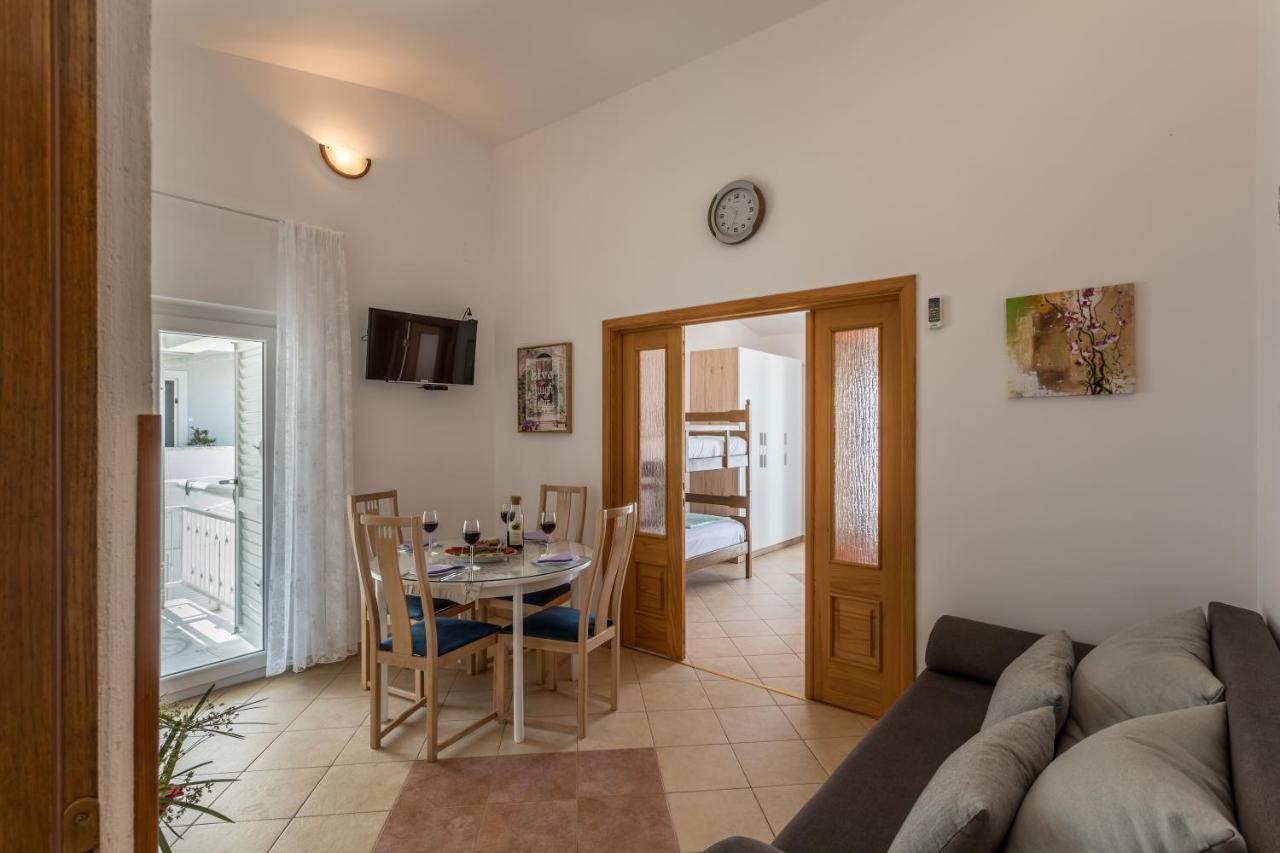 Apartments Drago Kovacic Omiš Exterior foto