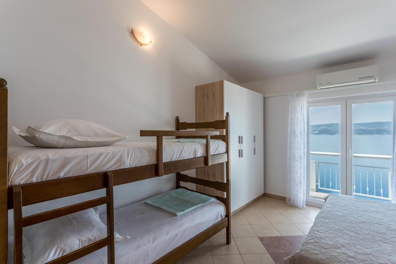 Apartments Drago Kovacic Omiš Exterior foto