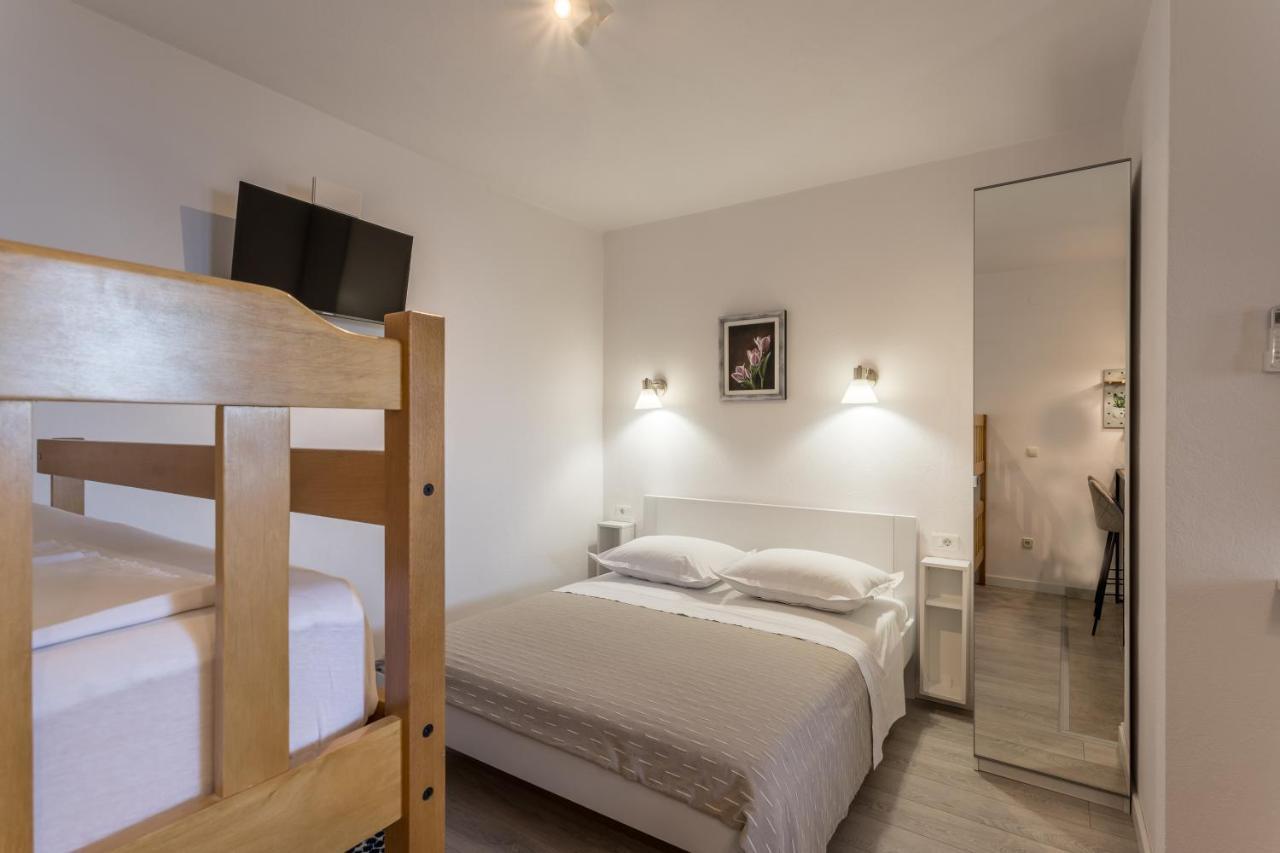 Apartments Drago Kovacic Omiš Exterior foto
