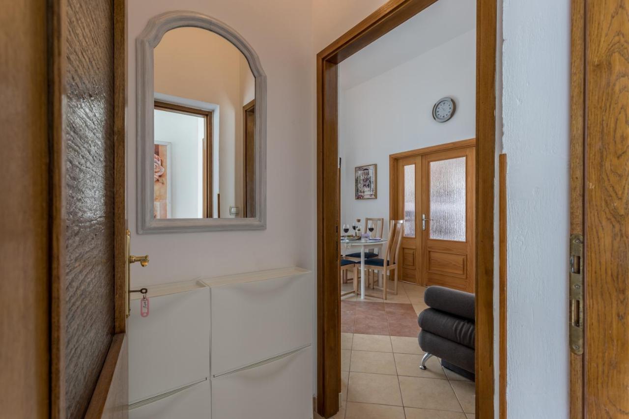 Apartments Drago Kovacic Omiš Exterior foto